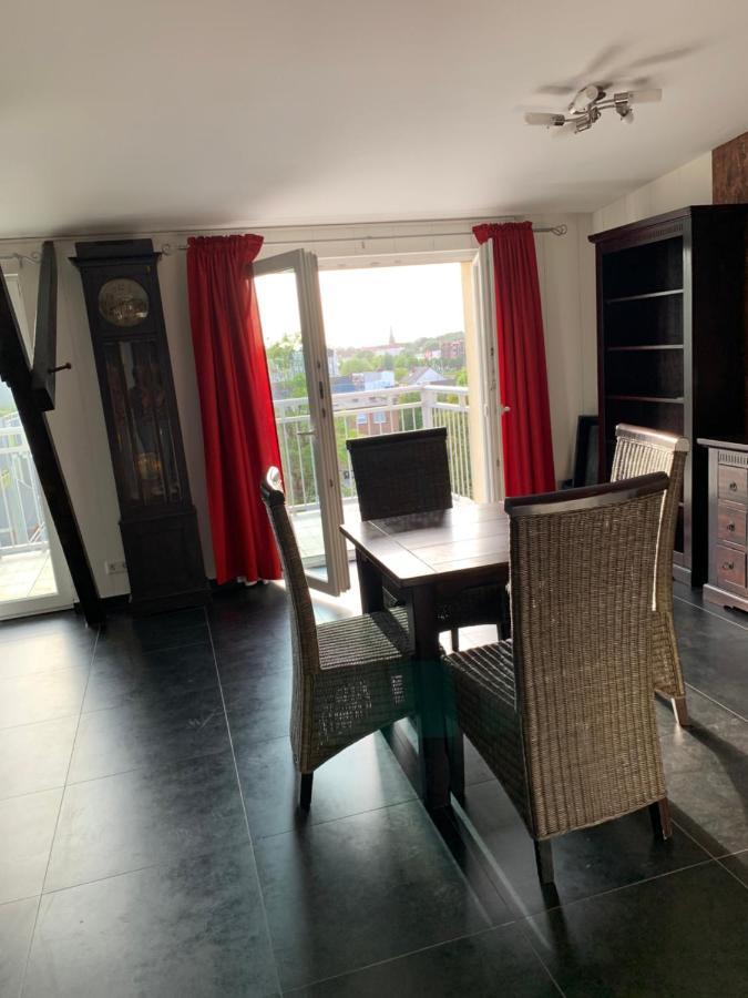 Nordsee Und City Fusslaufig - Luxeriose Fewo Mit Grossem Balkon Wilhelmshaven Exterior photo