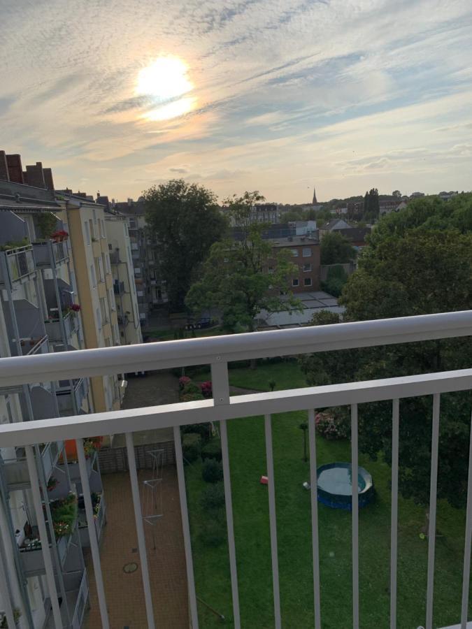 Nordsee Und City Fusslaufig - Luxeriose Fewo Mit Grossem Balkon Wilhelmshaven Exterior photo